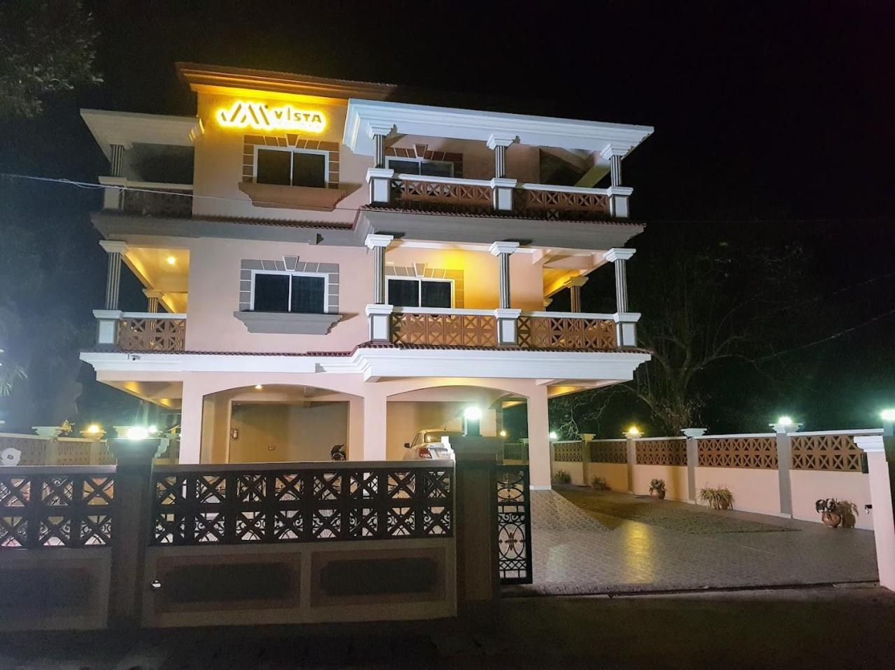 Jm Vista Suites Мапуса Экстерьер фото